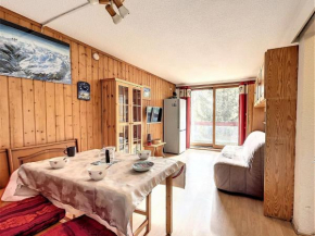 Studio cosy au pied des pistes avec balcon, proche remontées, piscine chauffée et commodités - FR-1-267-279